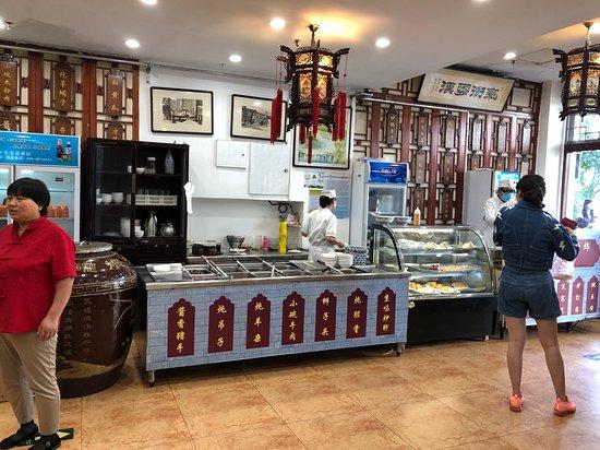 Old Beijing Zhajiangmian DaWang